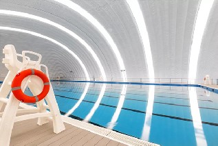 博德维气膜快讯：郑州龙湖全民健身中心恒温游泳中心正式开业！